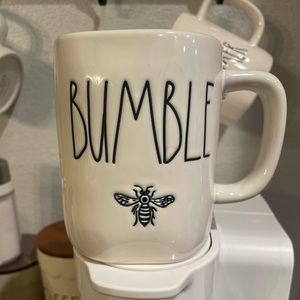 Rae Dunn Bumble mug